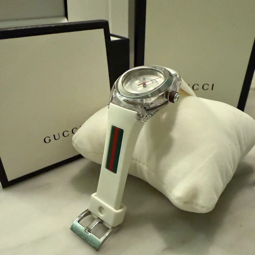 Gucci sync watch